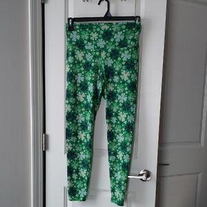 No Boundaries Green Clover Print Kids Leggings Medium